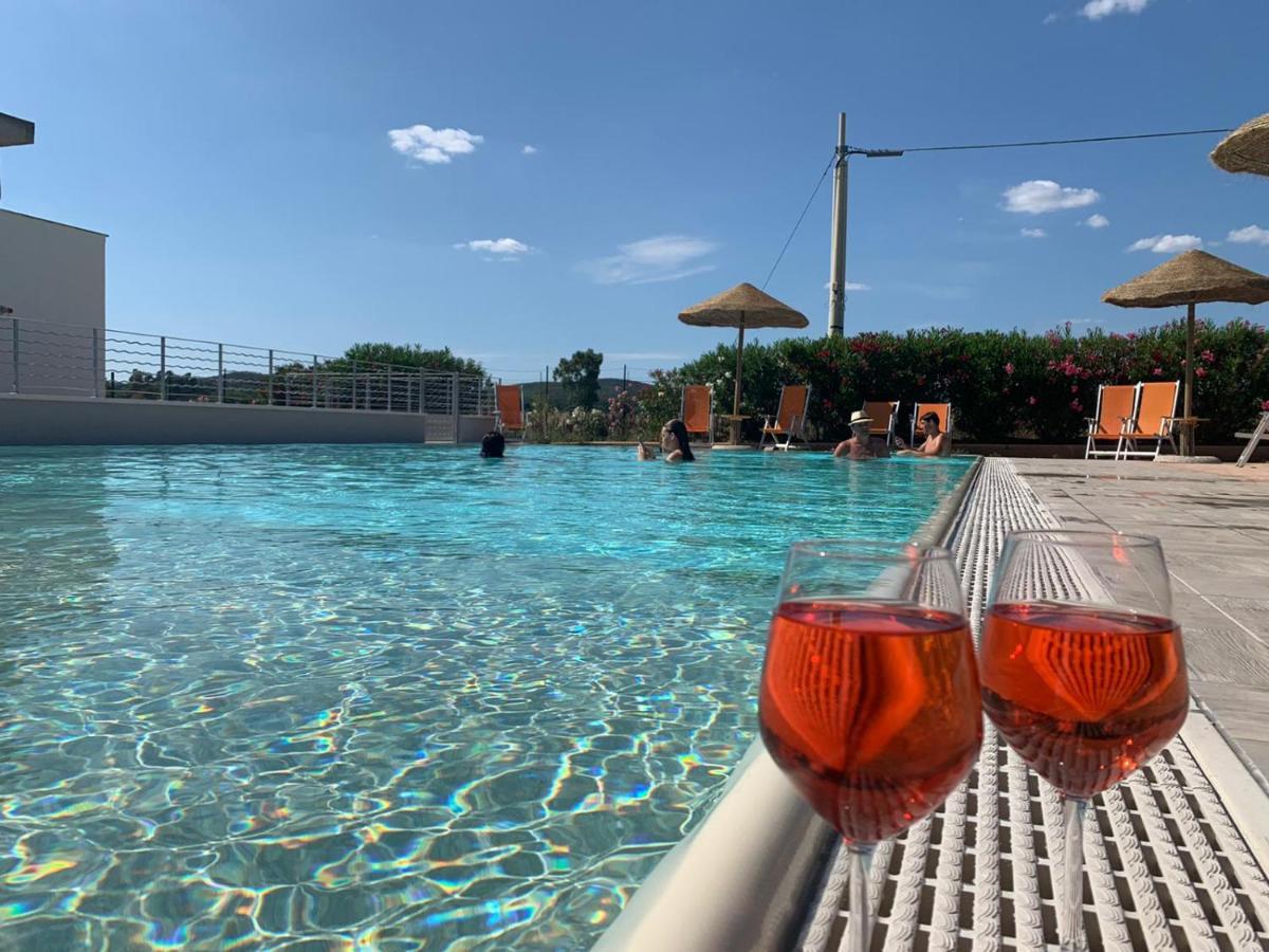 Hotel Letizia ฟอลลอนนีกา ภายนอก รูปภาพ