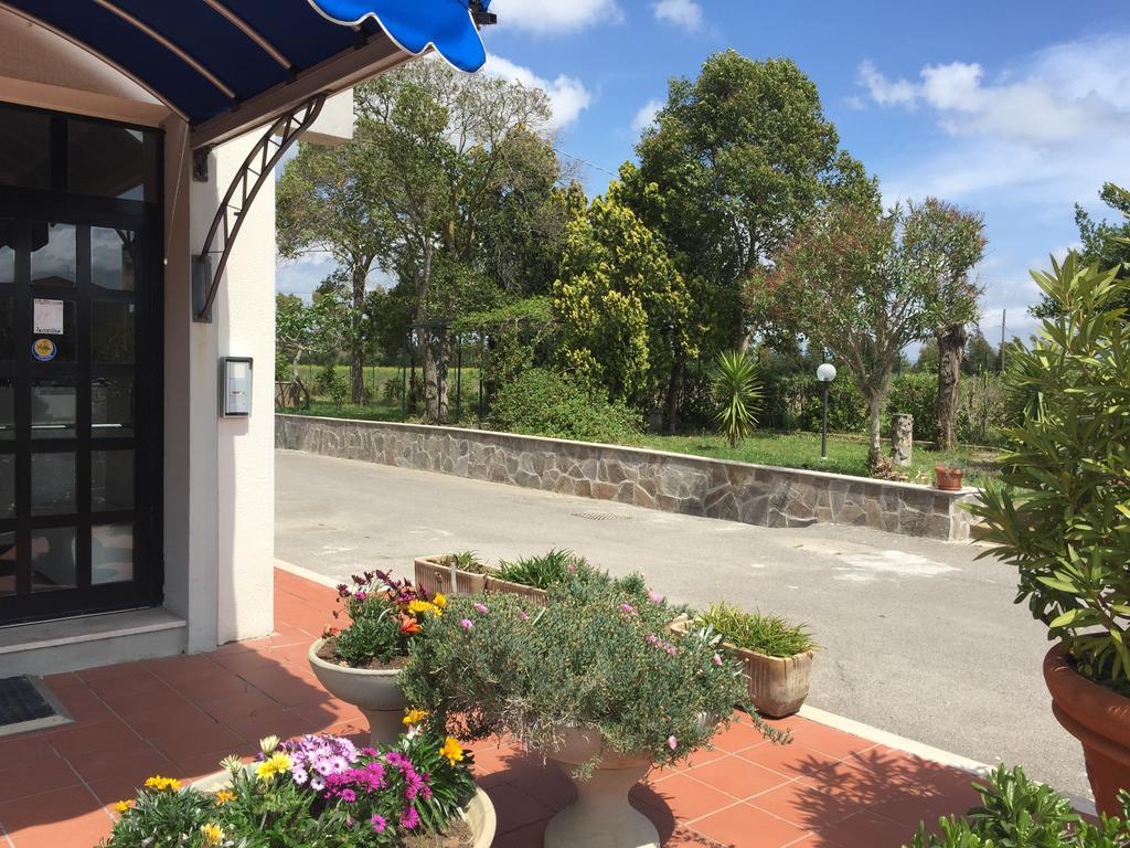 Hotel Letizia ฟอลลอนนีกา ภายนอก รูปภาพ